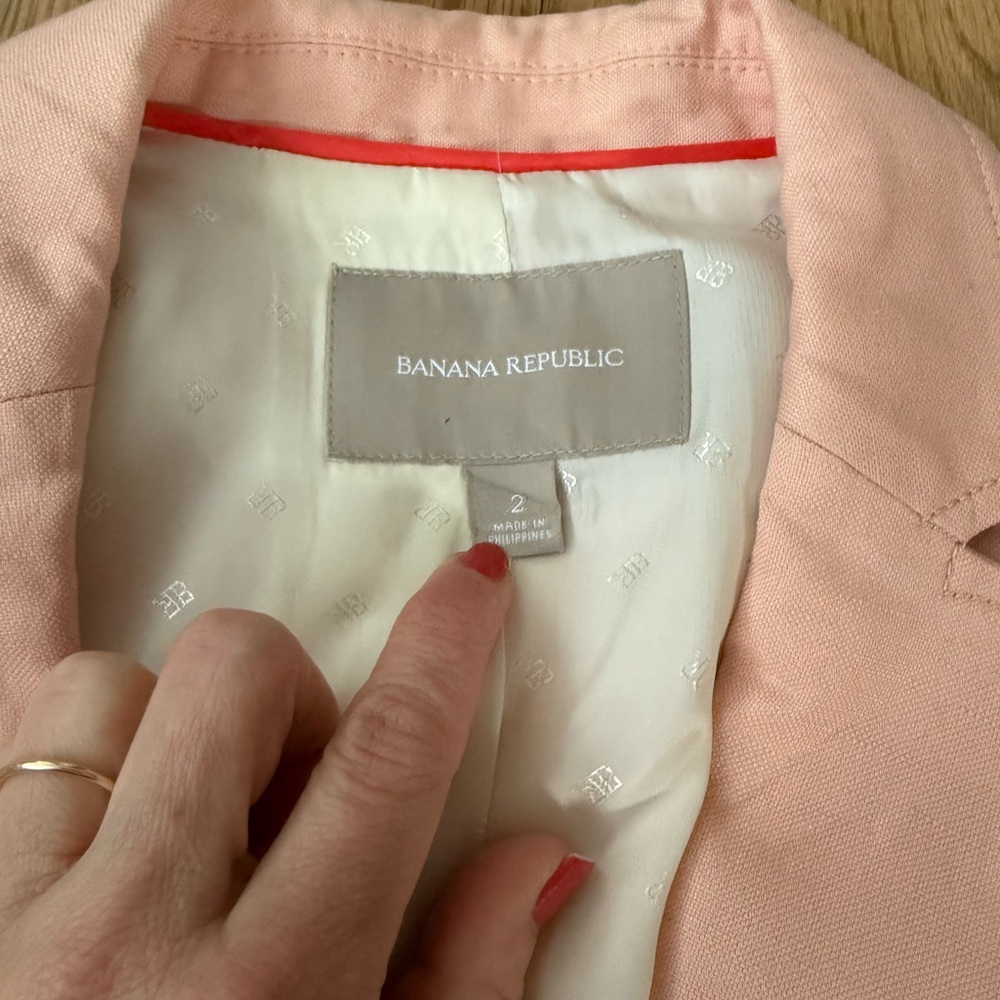 Banana Republic Light Pink Blazer - Picture 3 of 8